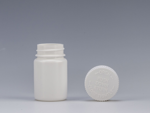 45ml Plastic Medicine Bottle with CRC Z009