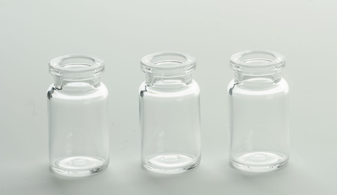 Low protein adsorption plastic bottle-COP vials