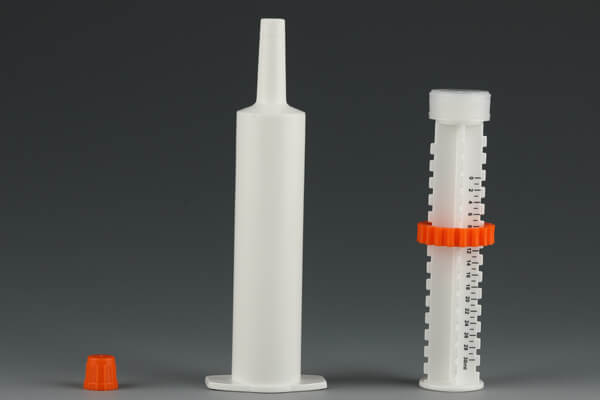 Main sizes of oral syringe for equine paste