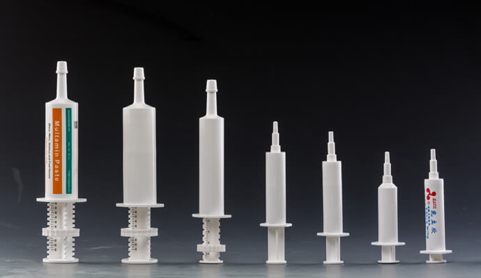 What is disposable polyethylene storage syringes