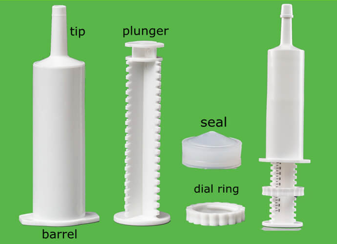 Plastic veterinary syringe features