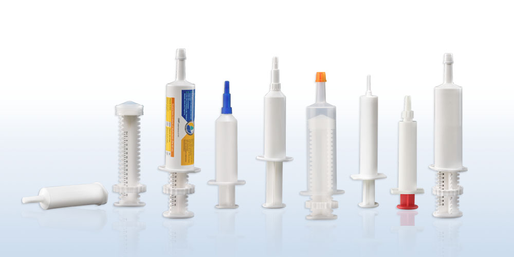 Disposable horse syringe for supplement