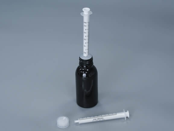What are the characteristics of oral dosing syringe